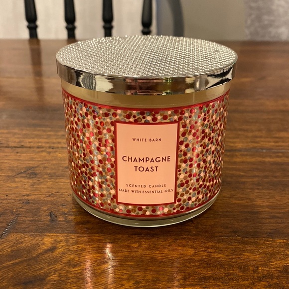 White Barn Other Nwt White Barn Candle Champagne Toast Poshmark